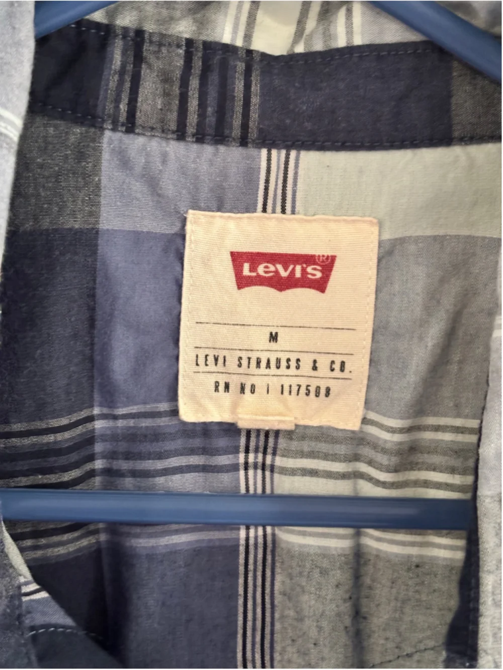 Men's Levi's Casual Button Down Shirt Size M Blue White Plaid